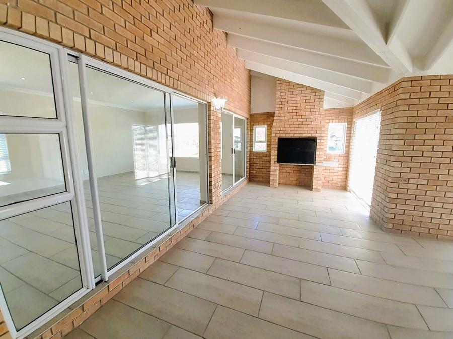 3 Bedroom Property for Sale in Paradise Beach Eastern Cape